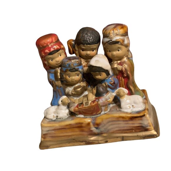 Handcrafted Small Ceramic Nativity Scene Figurine w/ Adorable Characters & Sheep - Picture 5 of 16